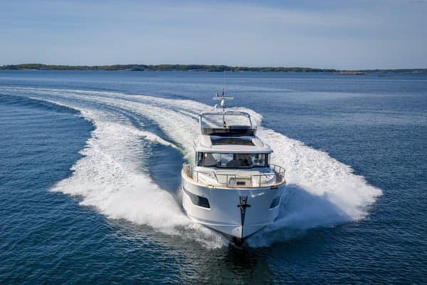 2026 Nimbus 495 Flybridge