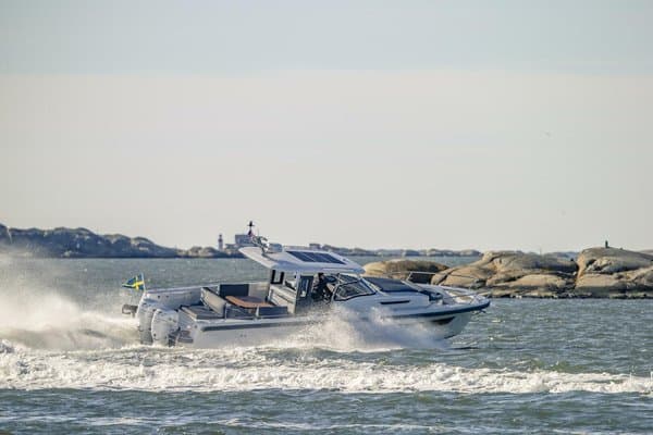 2026 Nimbus Tender 11