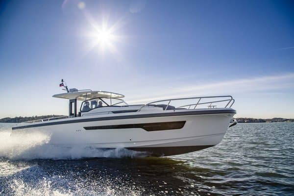 2026 Nimbus Tender 11