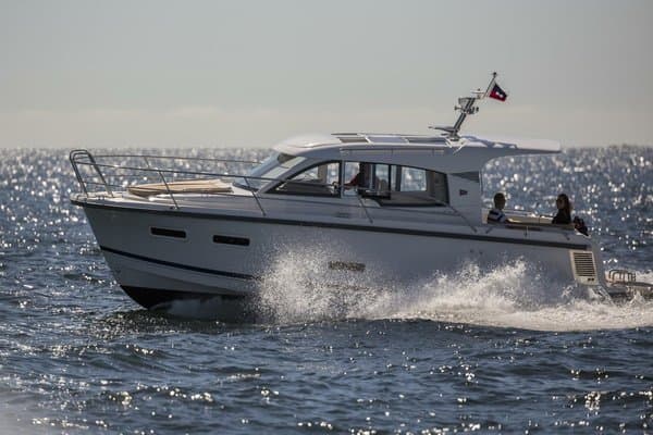 2026 Nimbus 305 Coupe