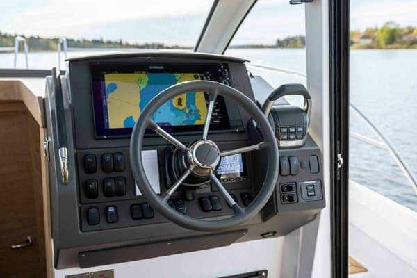 2025 Nimbus 365 Coupe