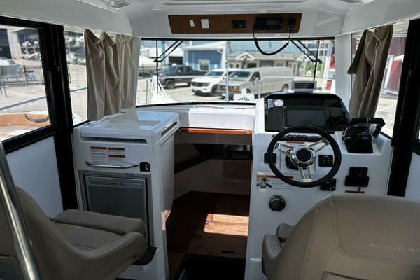 2016 Jeanneau Merry Fisher 855 Marlin