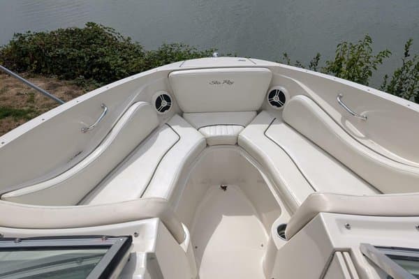 2008 Sea Ray 230 Select