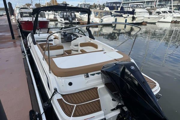 2021 Bayliner VR6