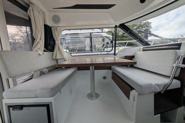 2024 Jeanneau NC 795 Series 2