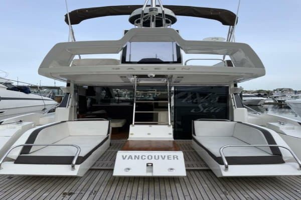 2017 Galeon 430 Skydeck