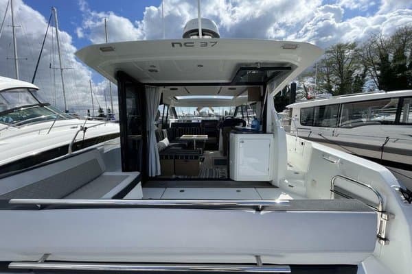 2020 Jeanneau NC 37