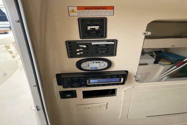 2006 Grady-White 306 Bimini