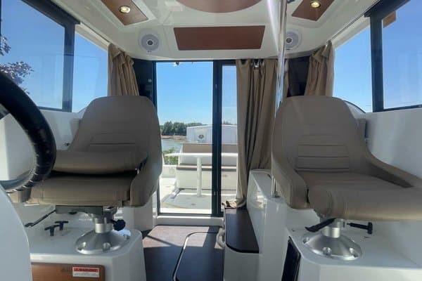 2016 Jeanneau Merry Fisher 855 Marlin