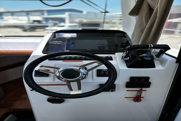 2016 Jeanneau Merry Fisher 855 Marlin