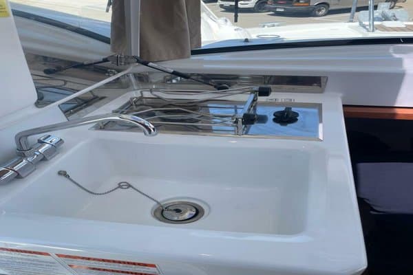 2016 Jeanneau Merry Fisher 855 Marlin
