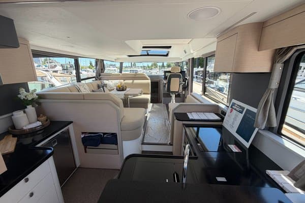 2026 Nimbus 495 Flybridge