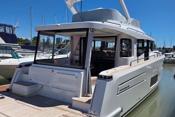 2026 Nimbus 495 Flybridge