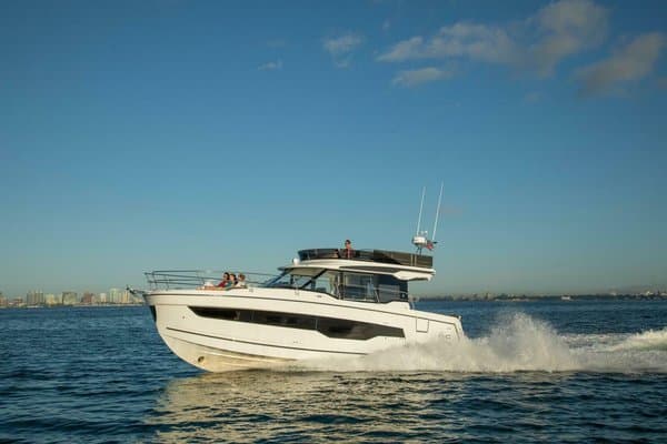 2026 Jeanneau NC 1295 Fly