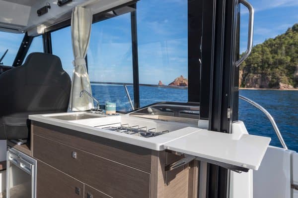 2026 Jeanneau NC 895 S2