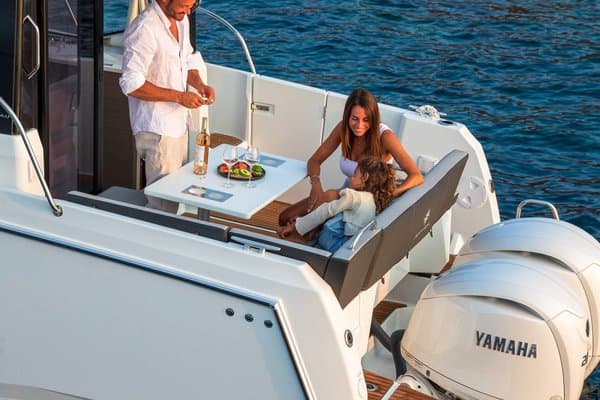 2026 Jeanneau NC 895 S2