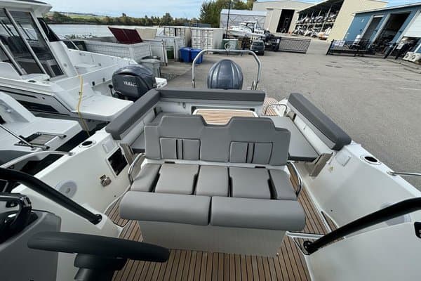 2023 Jeanneau Leader 7.5 WA