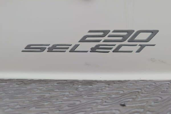 2008 Sea Ray 230 Select