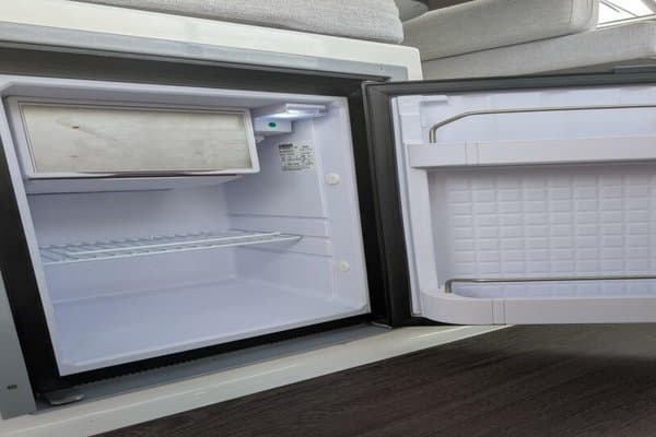 2024 Jeanneau NC 795 Series 2