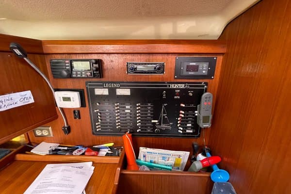 1995 Hunter Legend 40.5