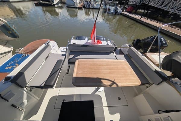 2021 Jeanneau 895 Sport