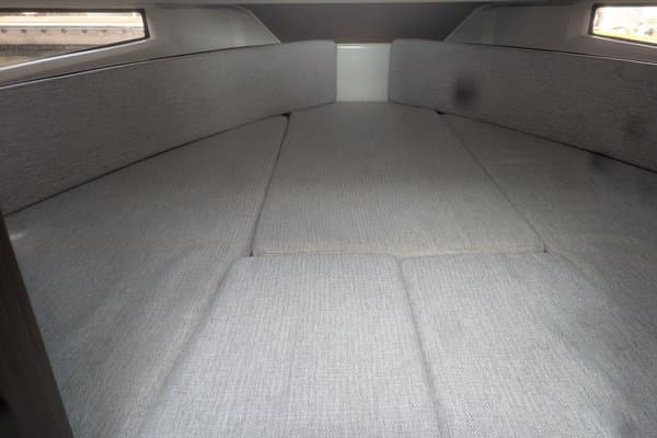 2021 Jeanneau 895 Sport