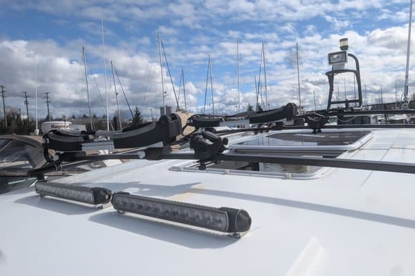 2021 Jeanneau 895 Sport