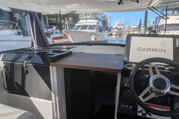 2021 Jeanneau 895 Sport