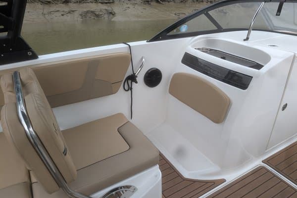 2023 Bayliner VR6 