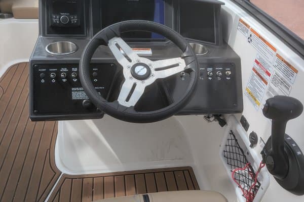 2023 Bayliner VR6 