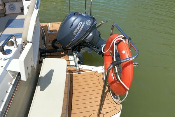 2019 Cutwater null