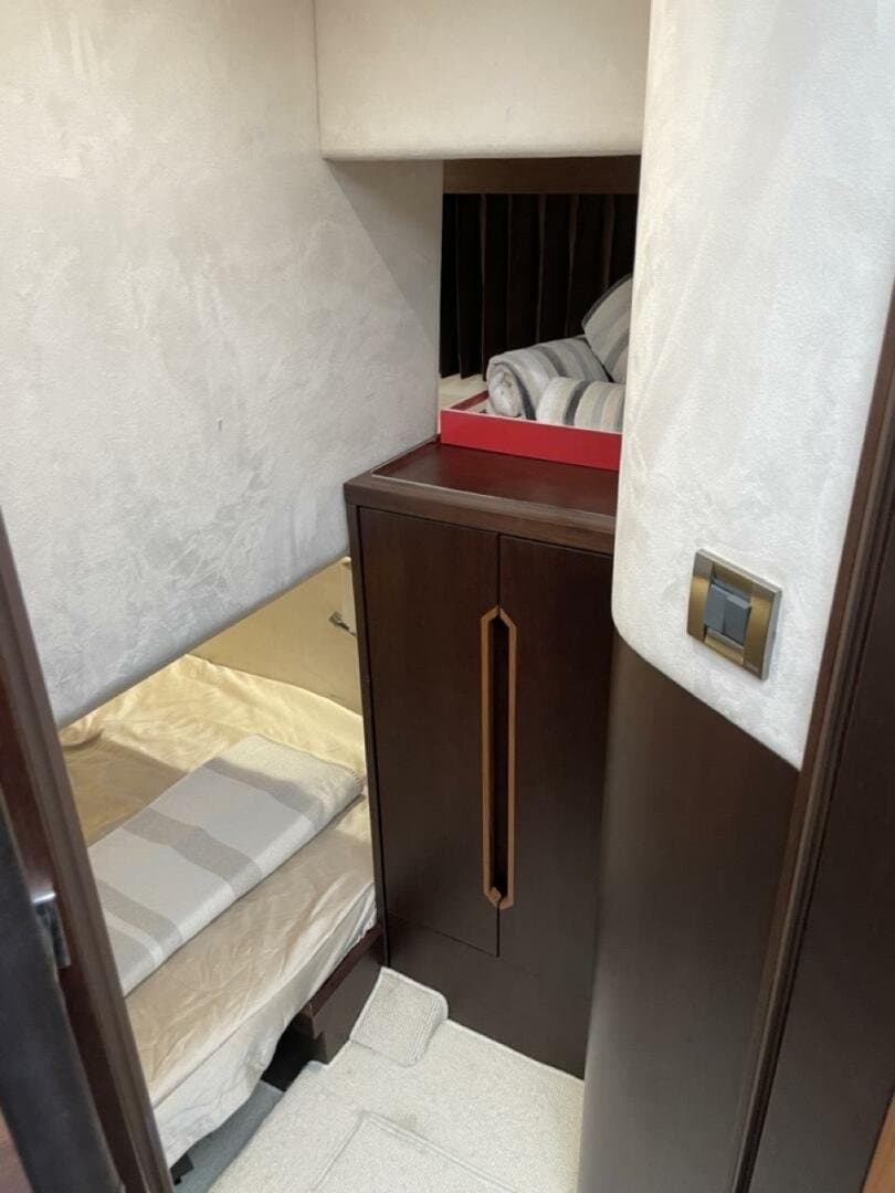 2017 Galeon 430 Skydeck