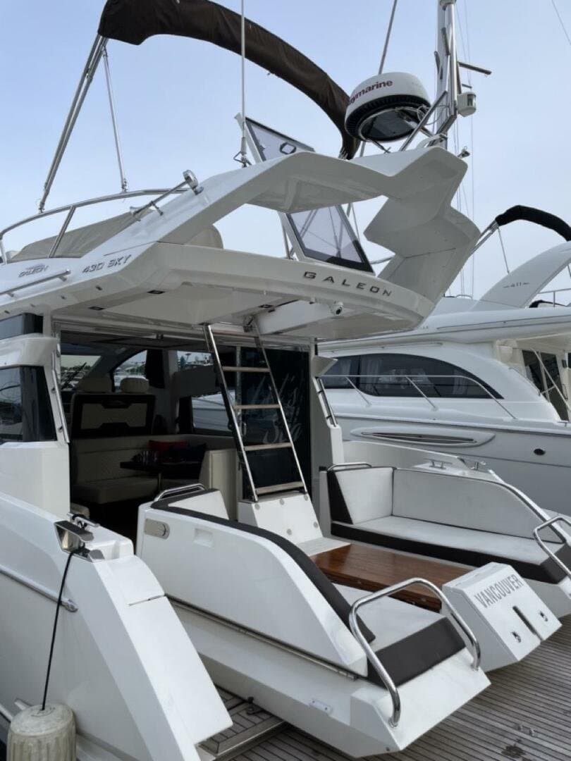 2017 Galeon 430 Skydeck