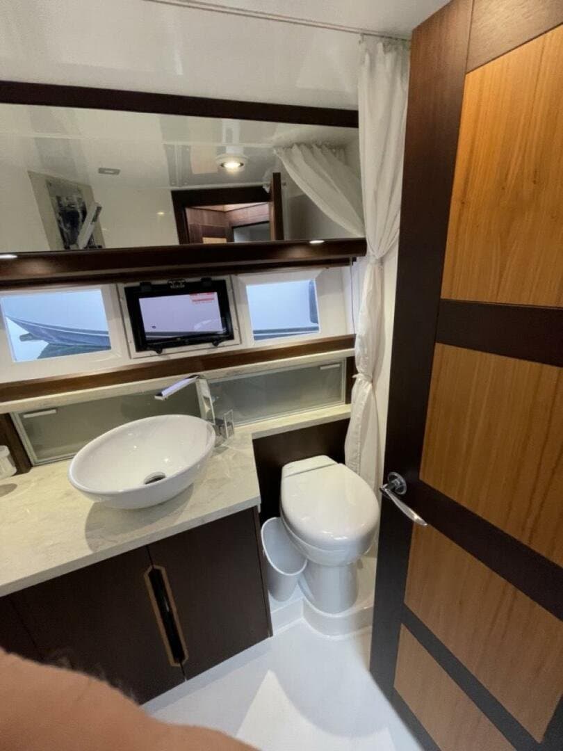 2017 Galeon 430 Skydeck