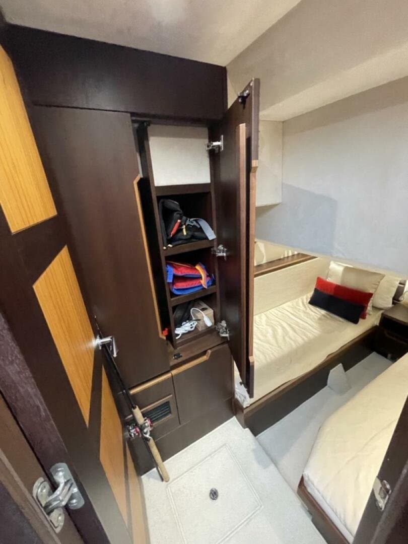 2017 Galeon 430 Skydeck