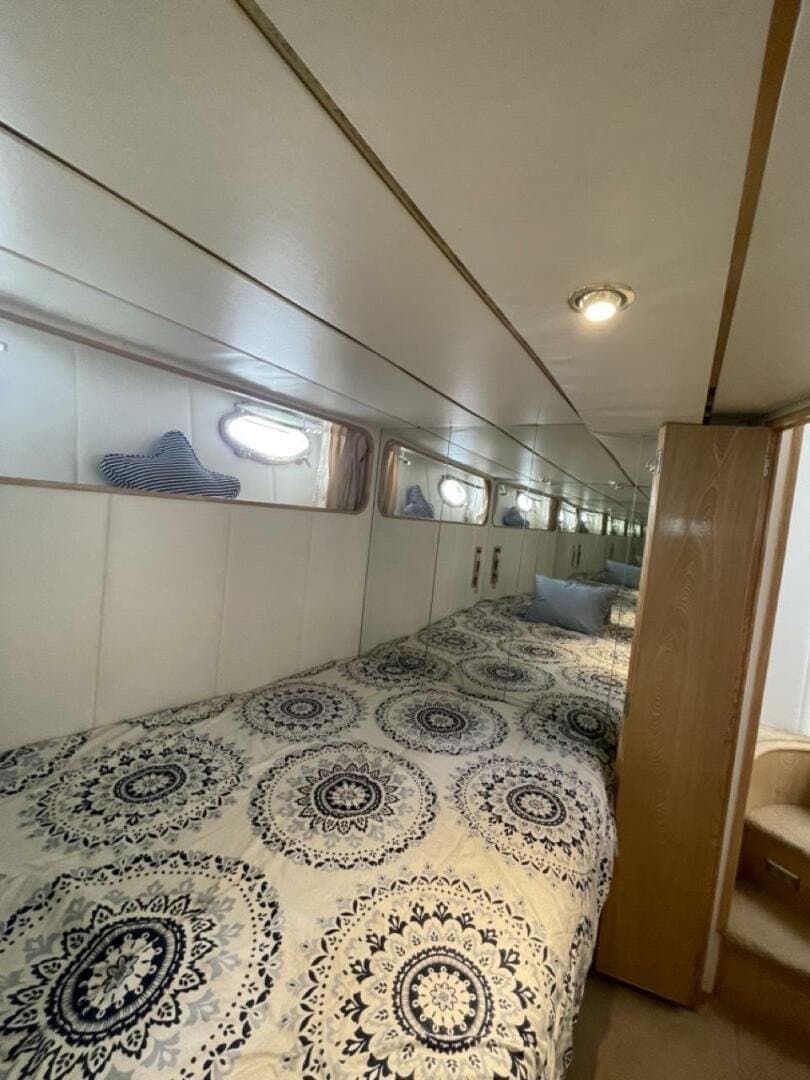 1991 Ocean Alexander null