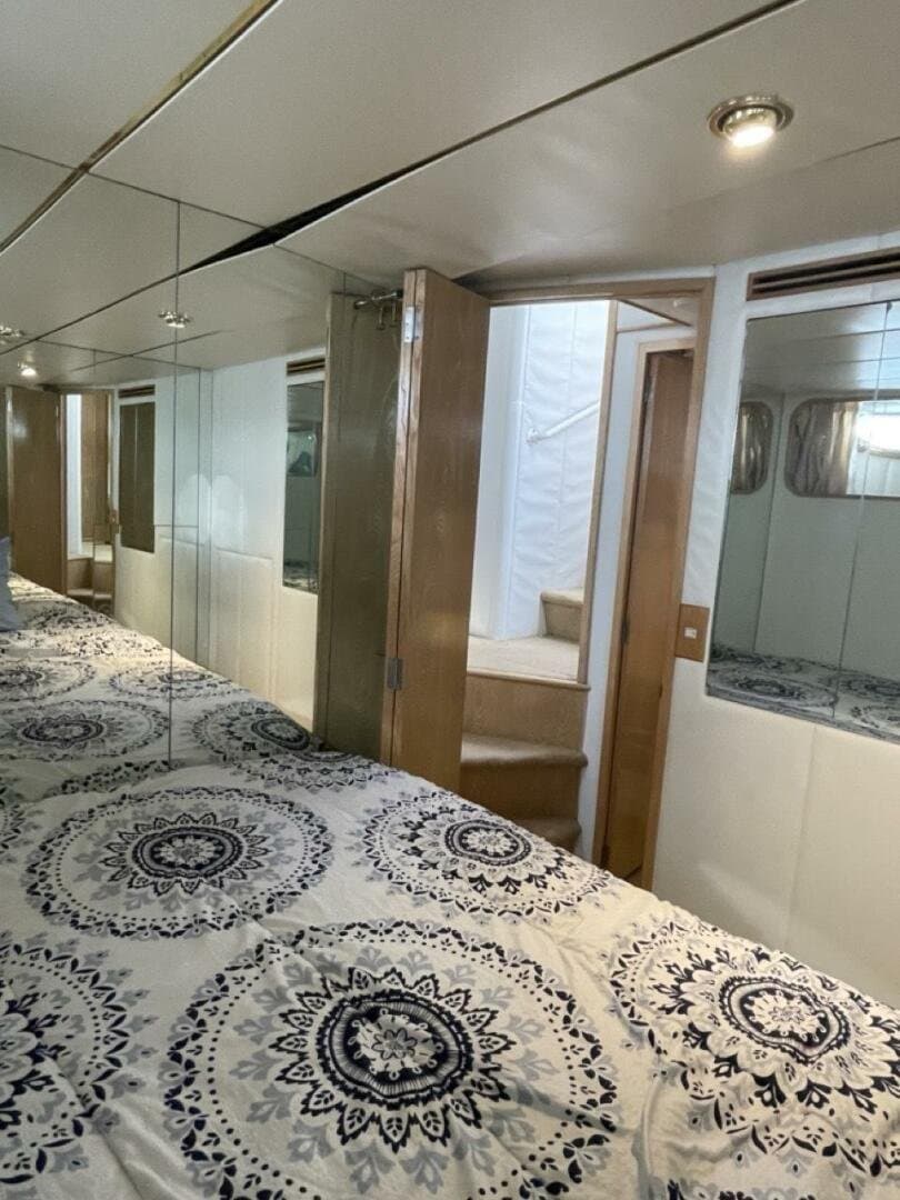 1991 Ocean Alexander null