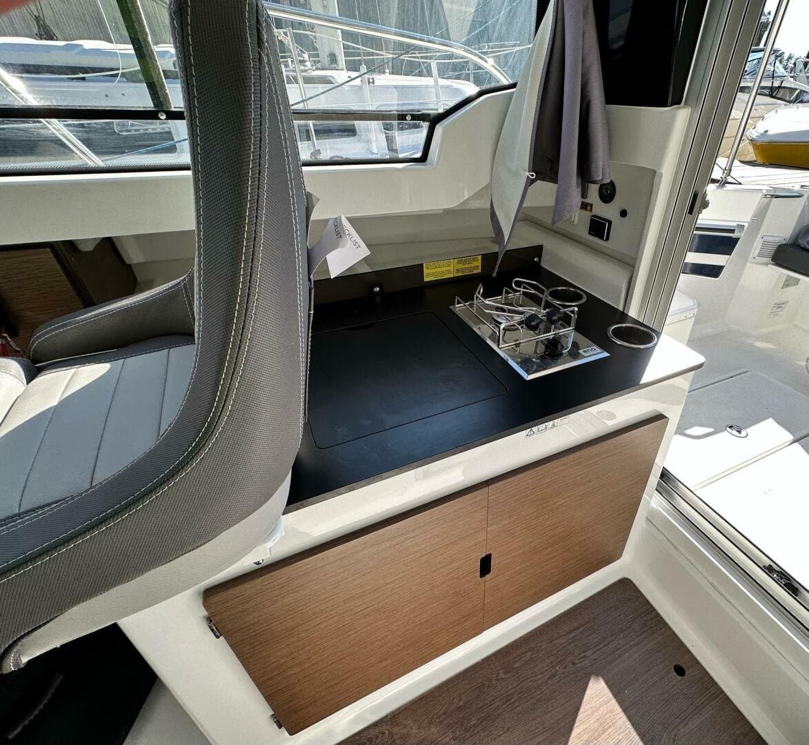 2021 Jeanneau NC 795 S2