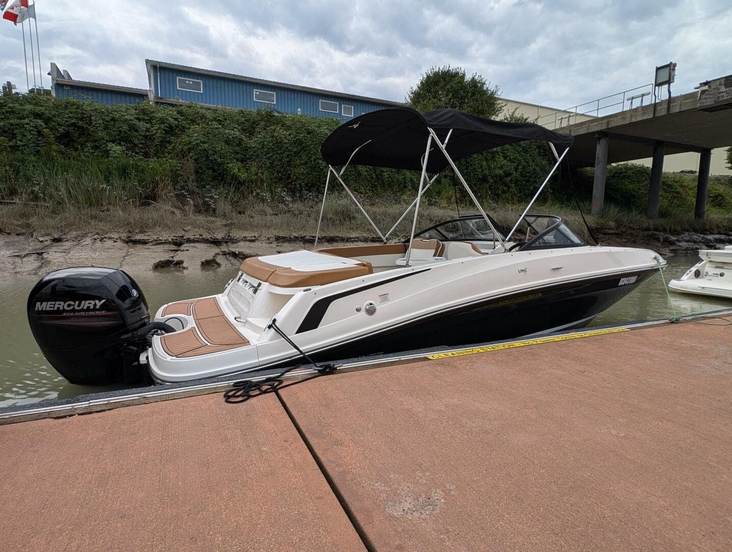 2019 Bayliner VR5
