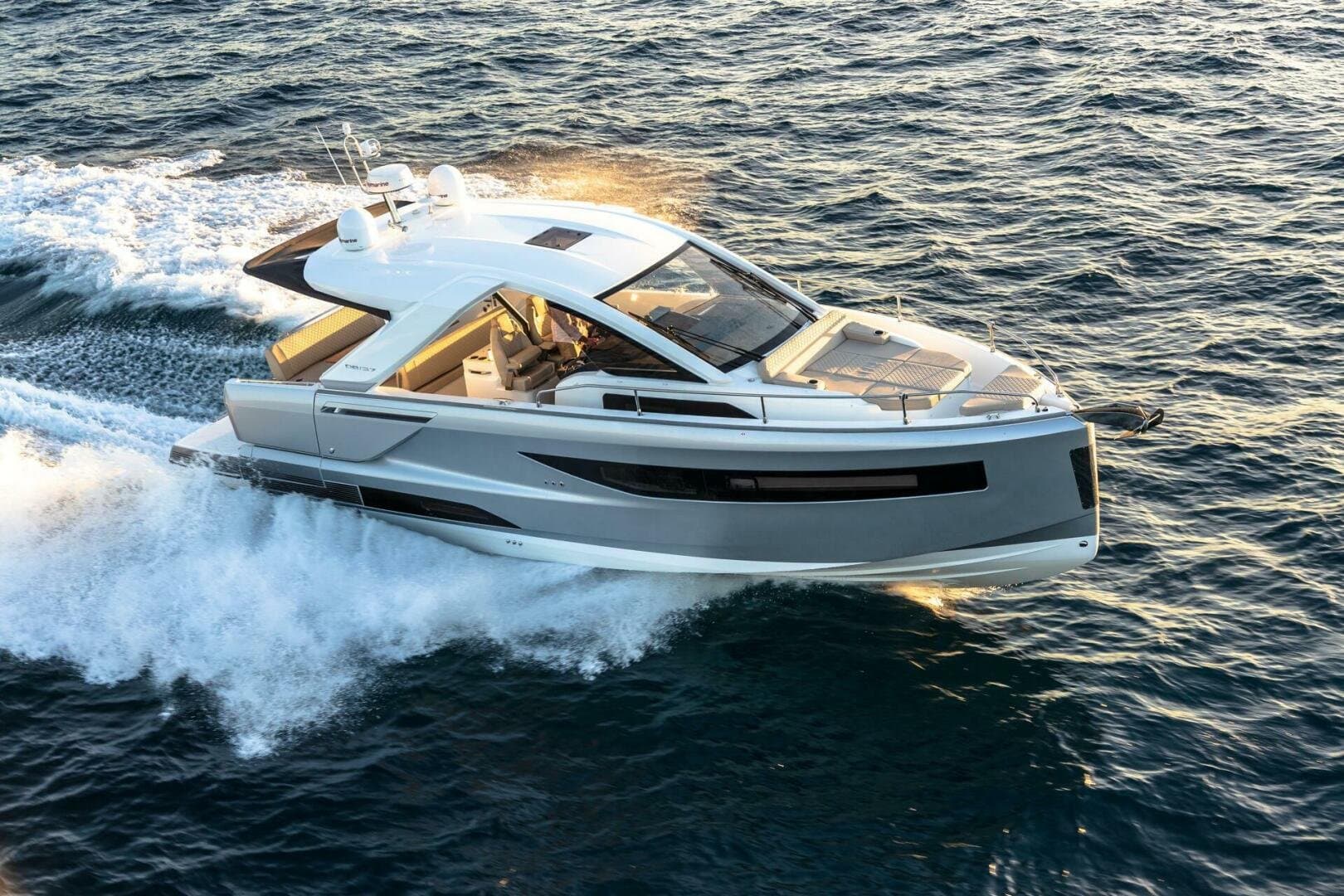 2025 Jeanneau DB 37 IB