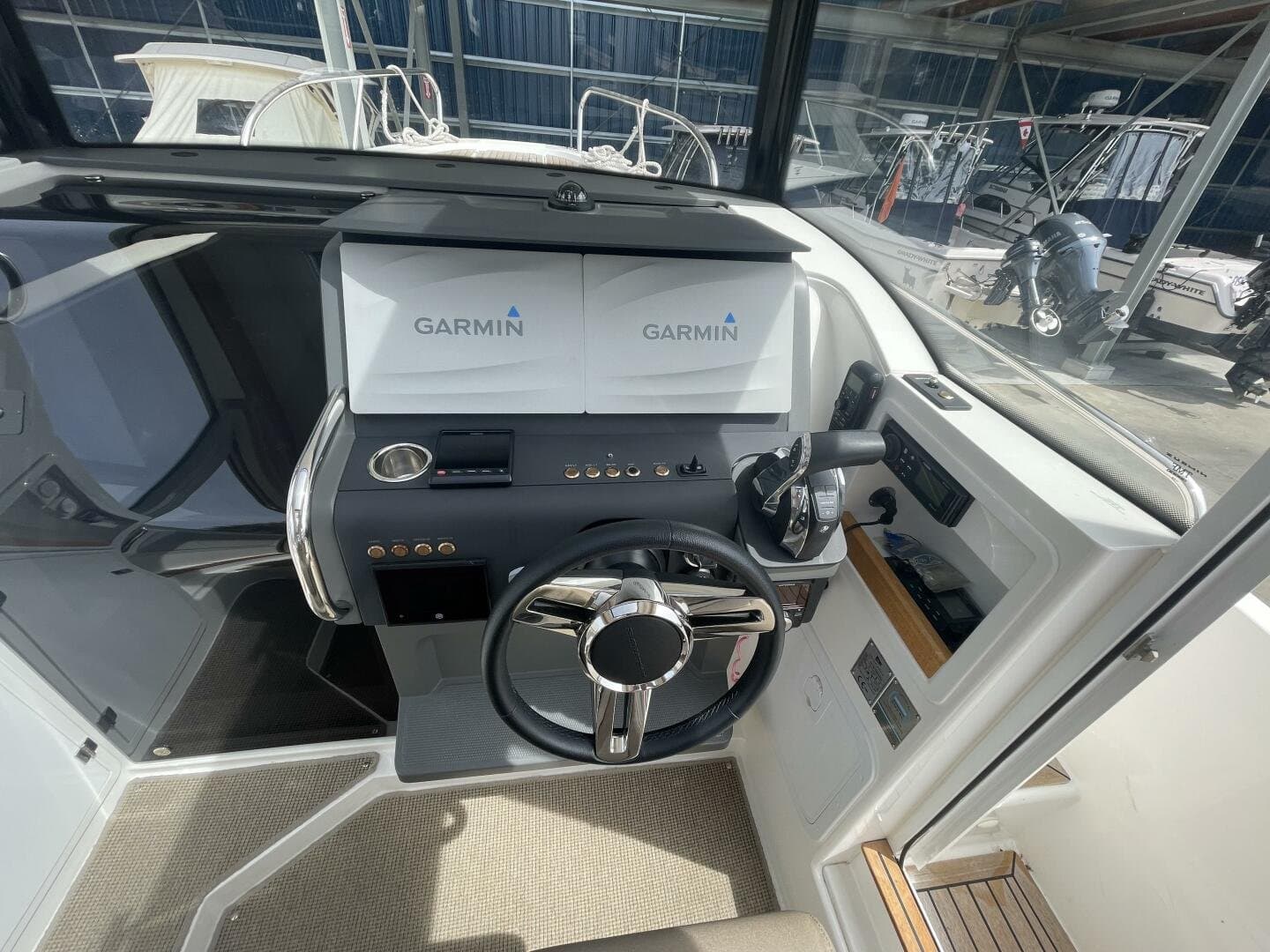 2019 Nimbus Commuter 9