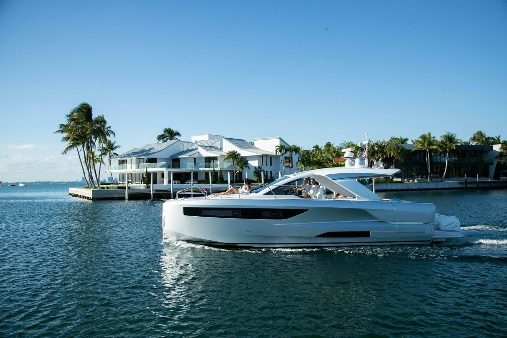 2025 Jeanneau DB 43 OB