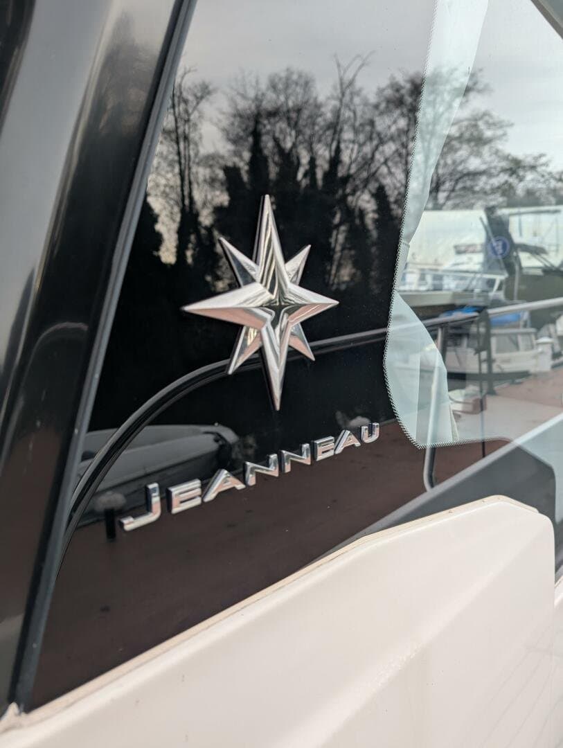 2023 Jeanneau NC 1095 FLY