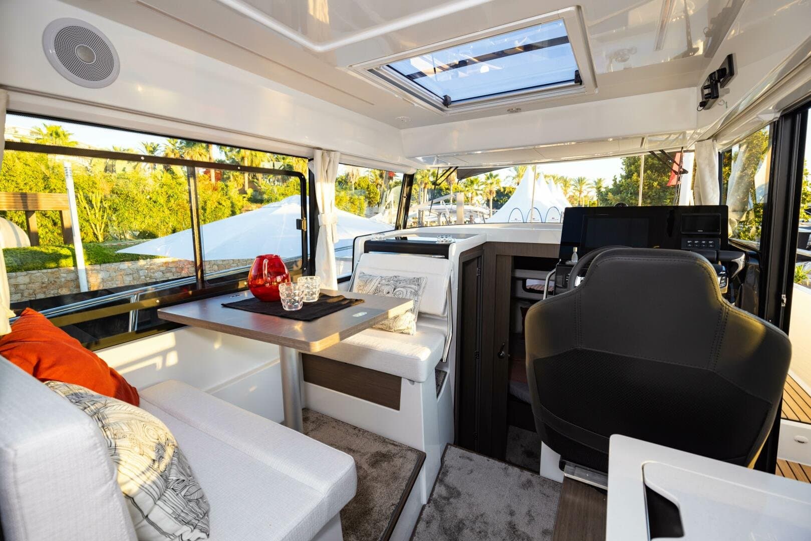 2026 Jeanneau NC 895 Sport