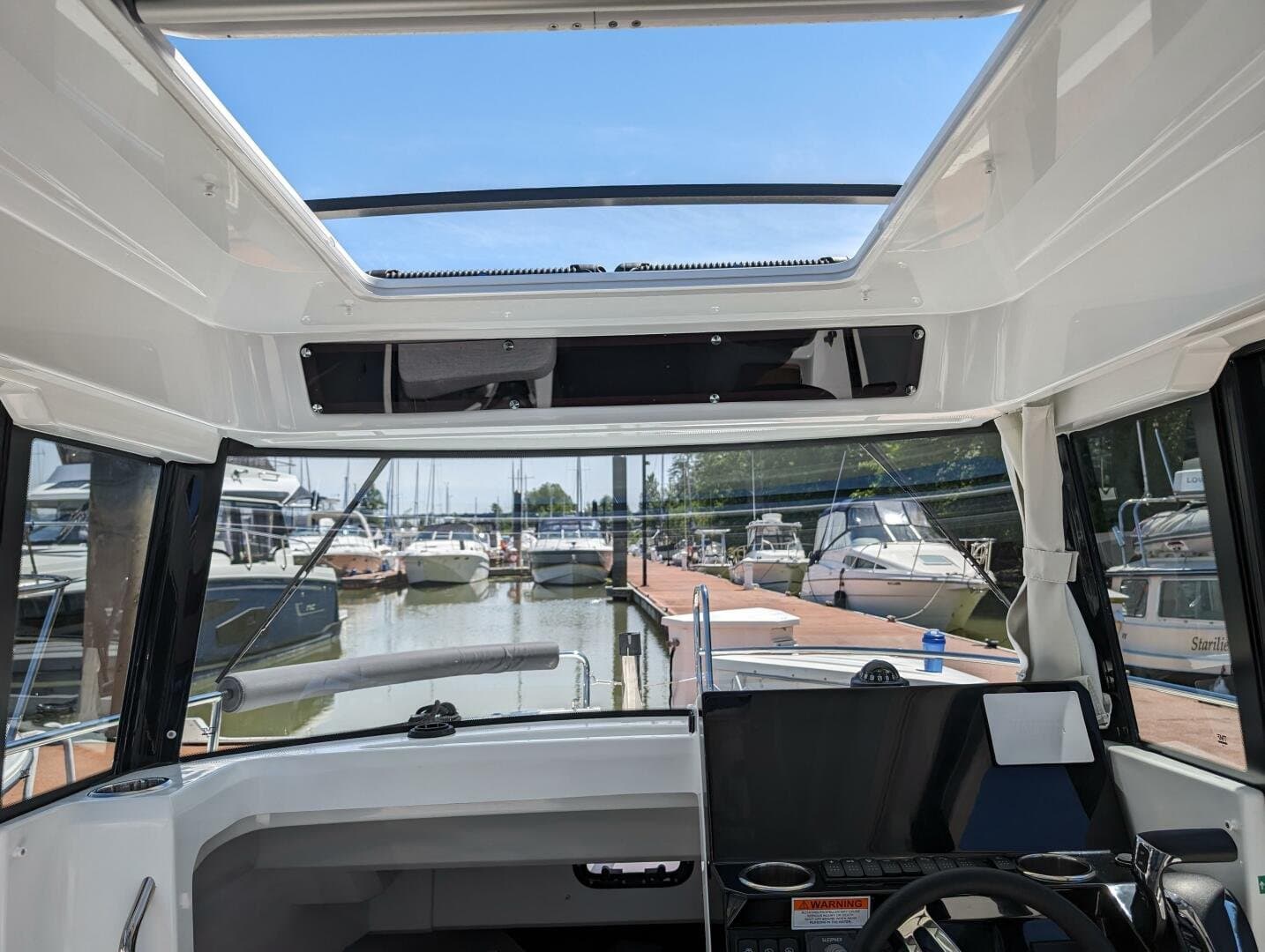 2024 Jeanneau NC 795 Sport S2