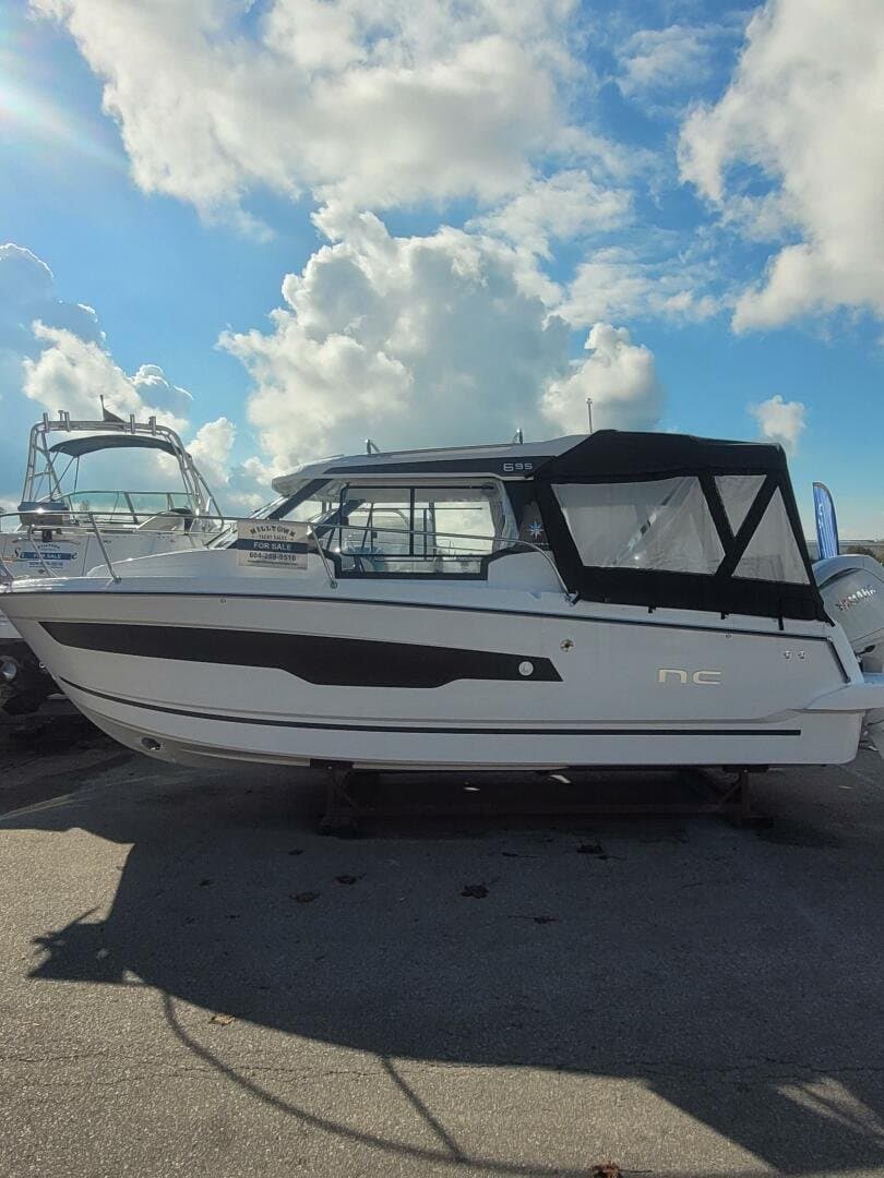 2025 Jeanneau NC 695 S2