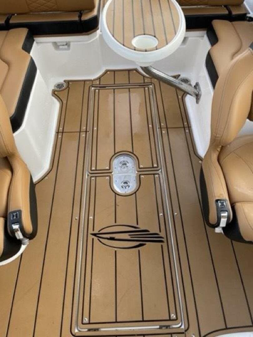 2023 Chaparral 250 OSX