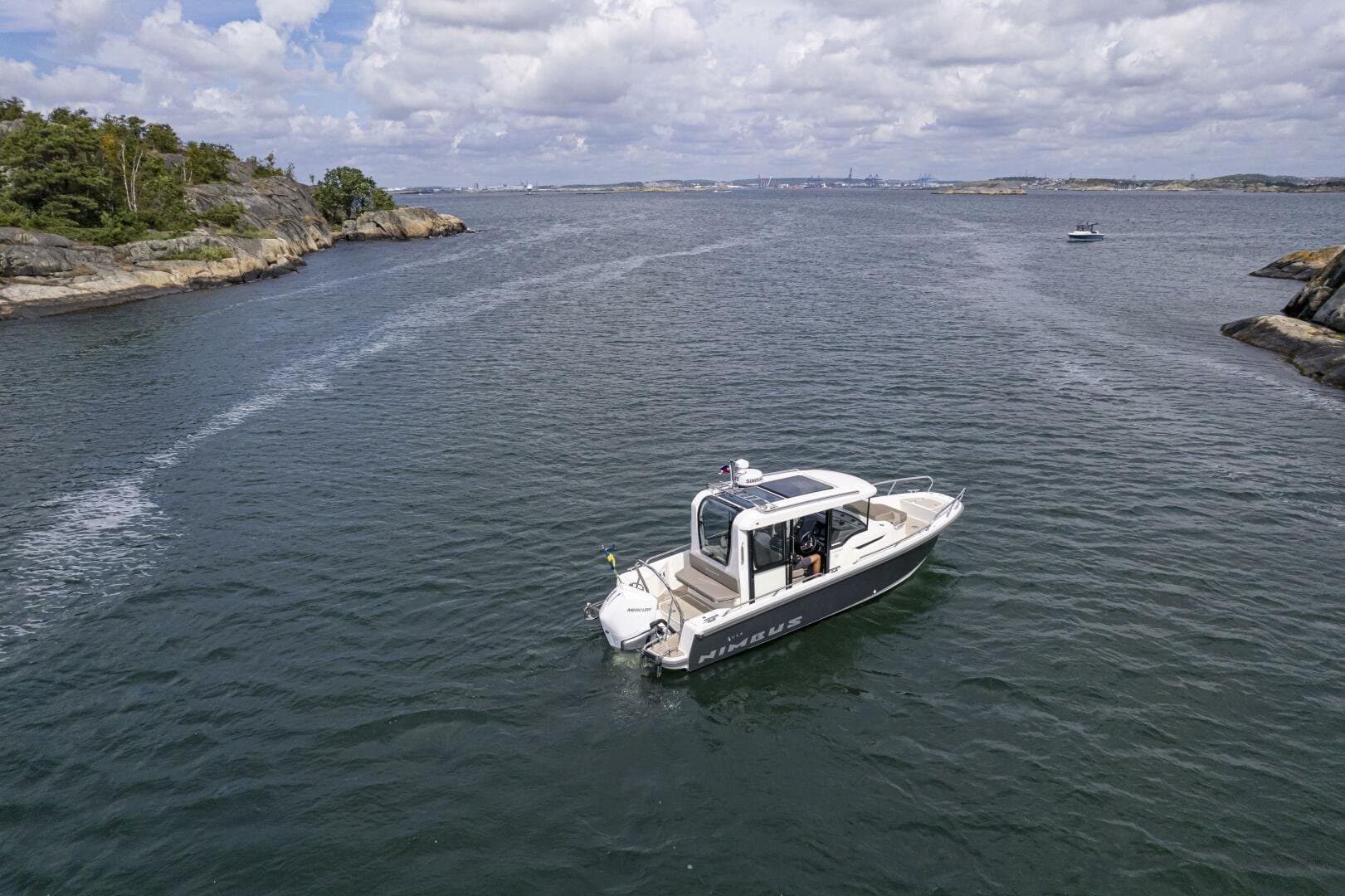 2026 Nimbus Commuter 8