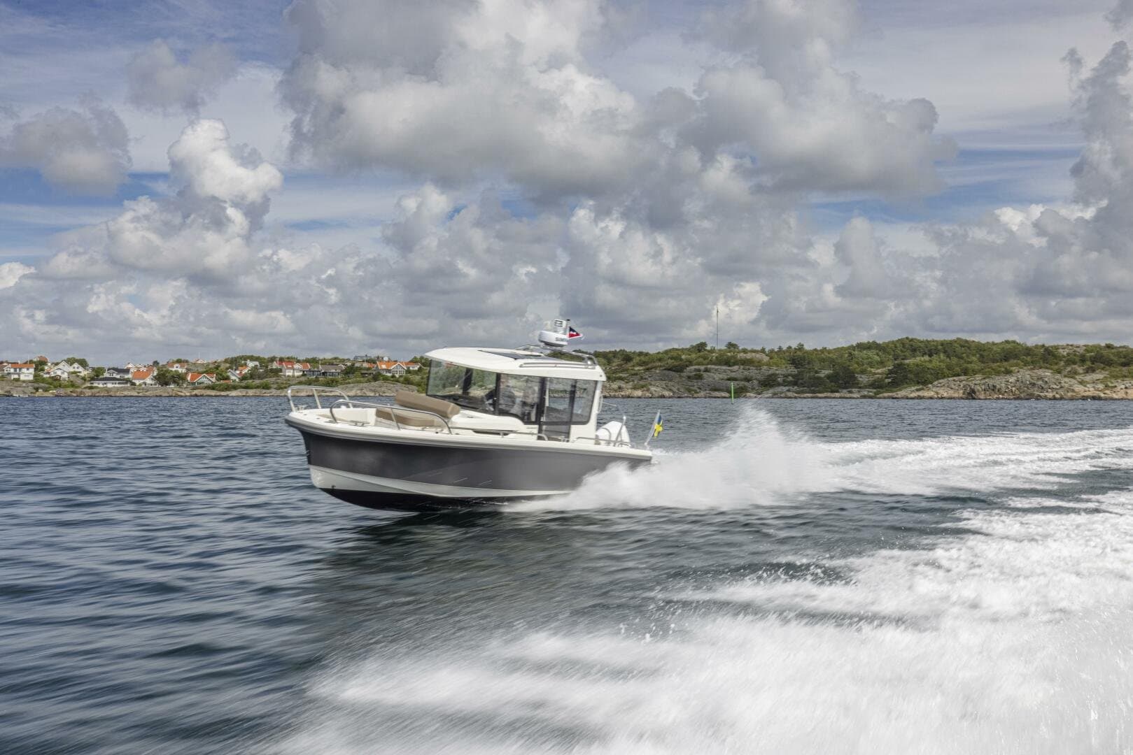 2026 Nimbus Commuter 8