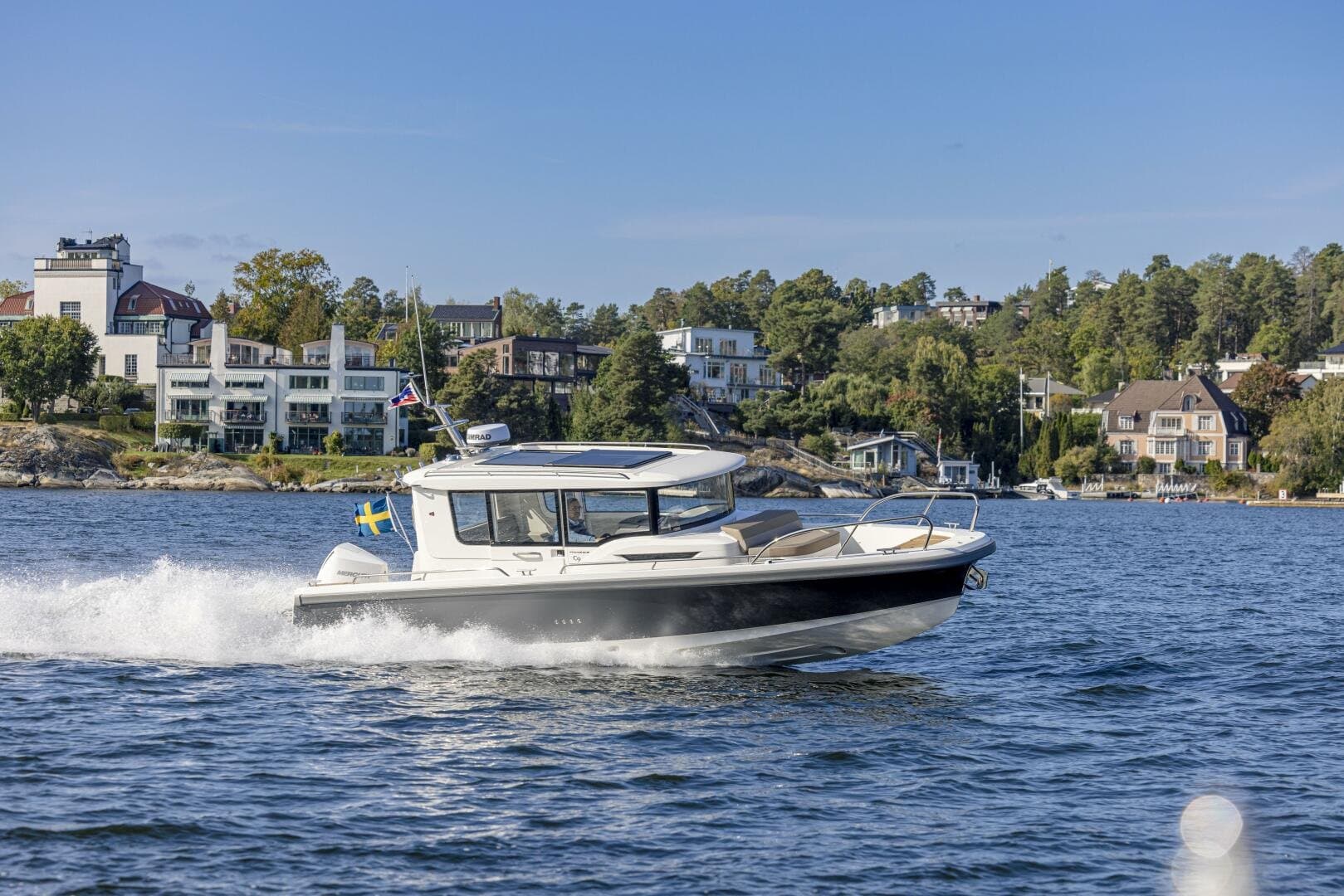 2026 Nimbus Commuter 9